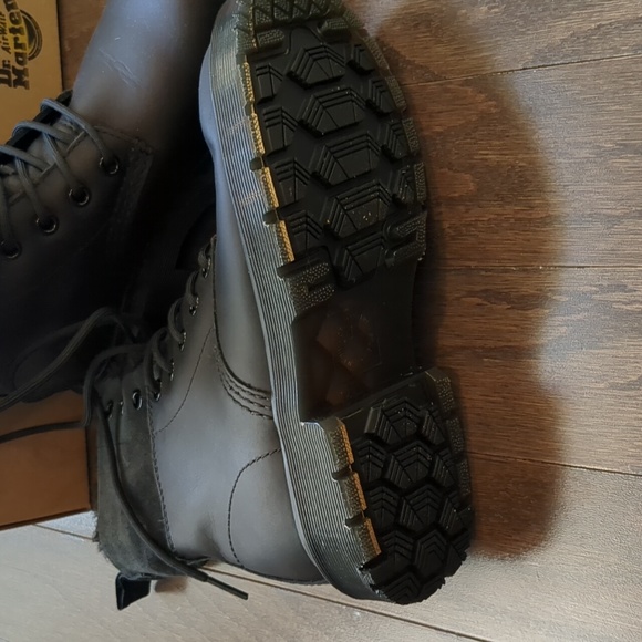 Dr. Marten Eye Boot - Picture 3 of 3
